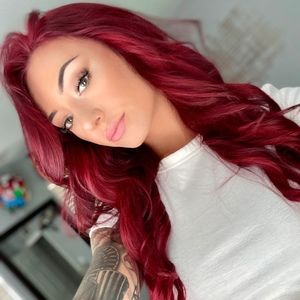 Meet your Posher, Alexis